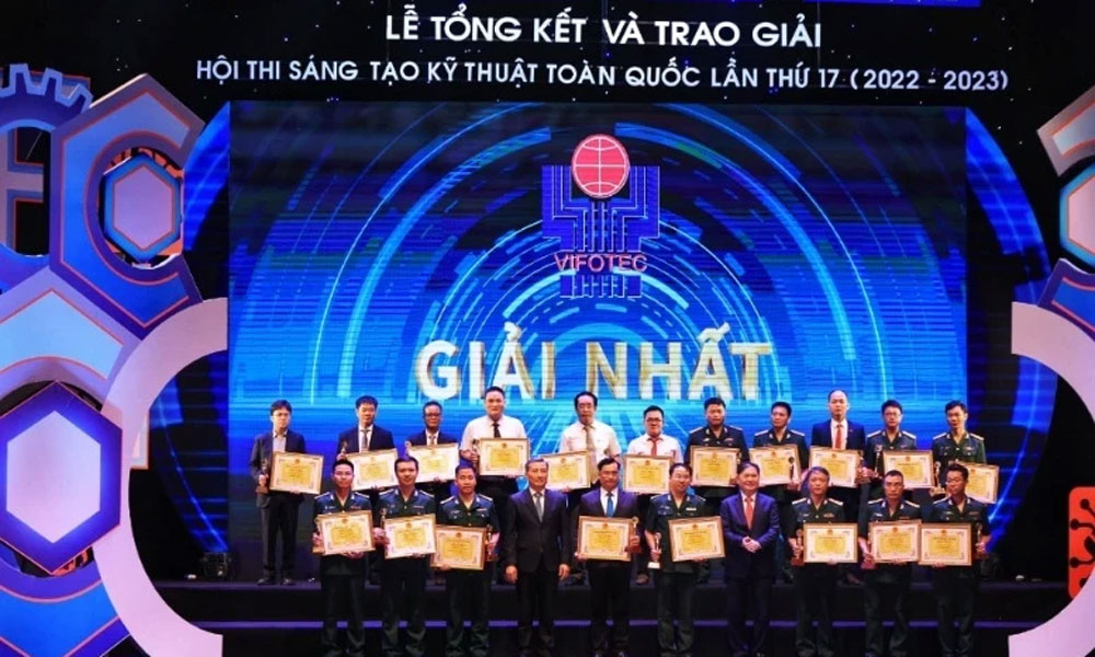 Winners of National Technical Innovation Contest honoured